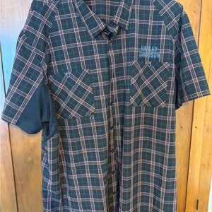 Harley-Davidson Men's Black and Red Plaid Shirt